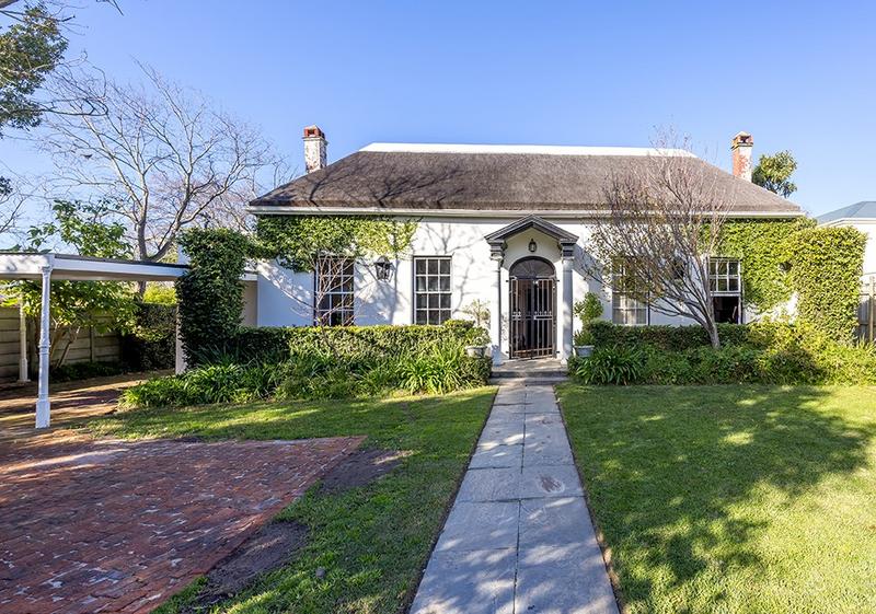 4 Bedroom Property for Sale in Claremont Western Cape